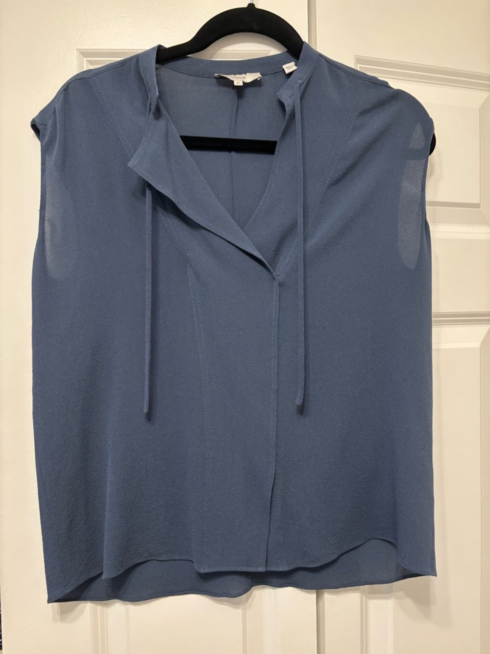 Vince silk Sleeveless Shell Tank navy blue xs